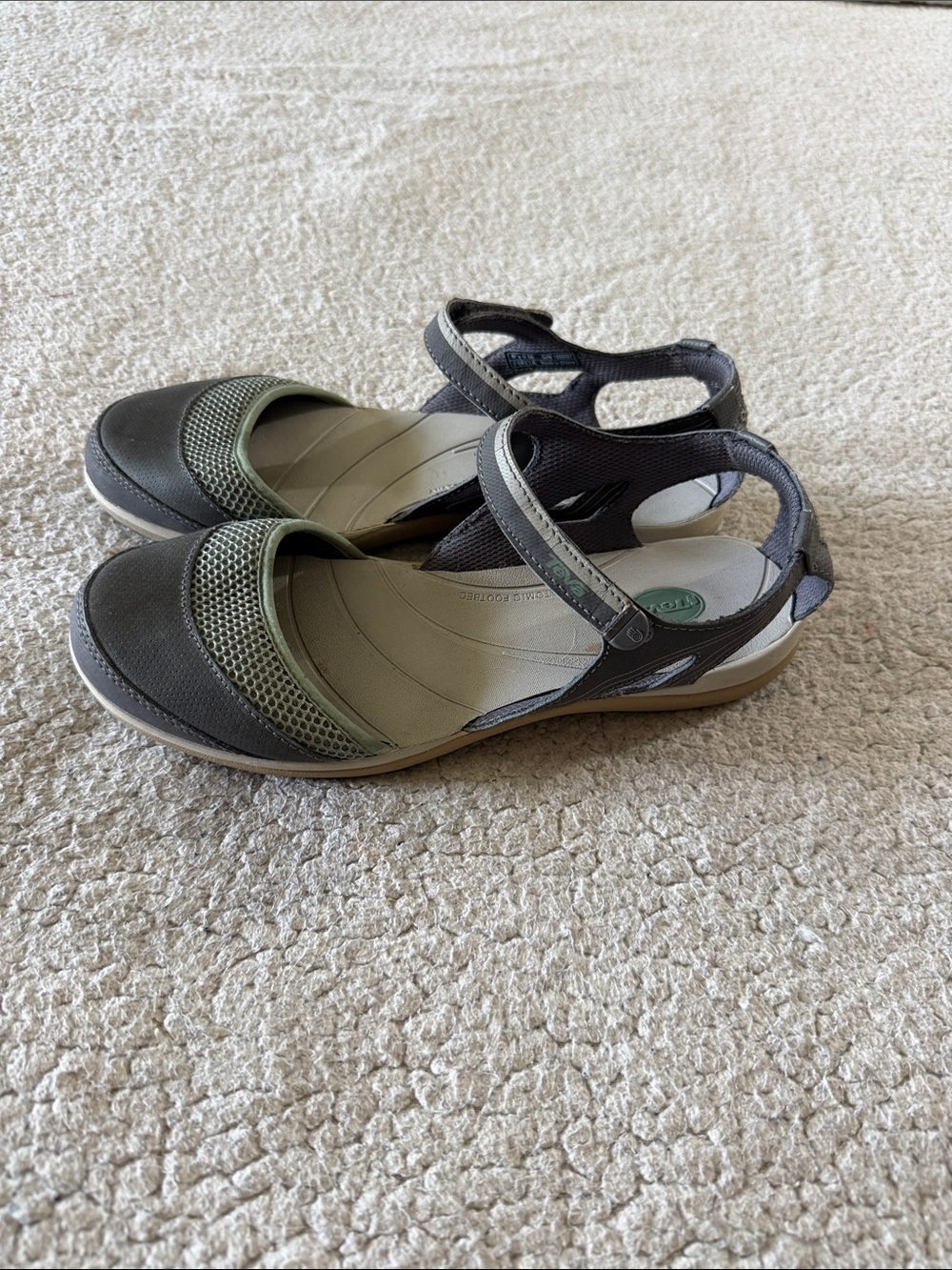 Teva Women's Olive Green and Gray Sport Sandals 9.5 - Picture 3 of 6